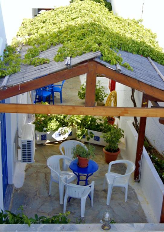 Idroussa Apartment Баци Екстериор снимка