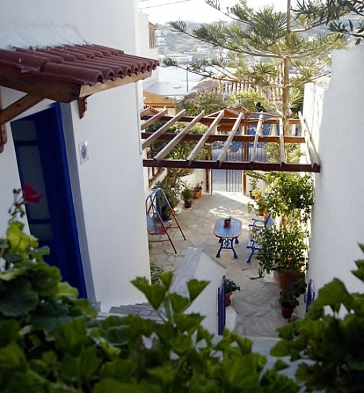 Idroussa Apartment Баци Екстериор снимка