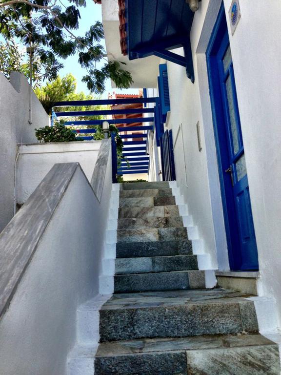 Idroussa Apartment Баци Екстериор снимка